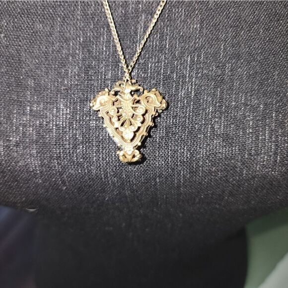 Vintage Iridescent Heart Lucite Cabochon ART DECO Style Necklace - Picture 3 of 3